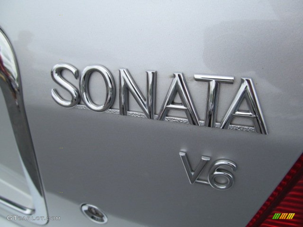 2005 Sonata GLS V6 - Bright Silver / Black photo #9