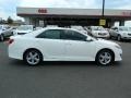 Super White - Camry SE Photo No. 2