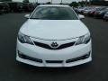Super White - Camry SE Photo No. 8