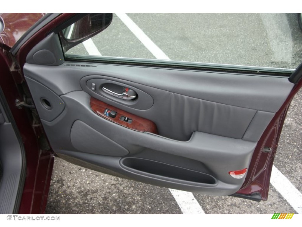 2003 Oldsmobile Aurora 4.0 Dark Gray Door Panel Photo #65168250