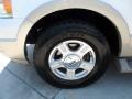 2005 Ford Expedition XLT 4x4 Wheel and Tire Photo