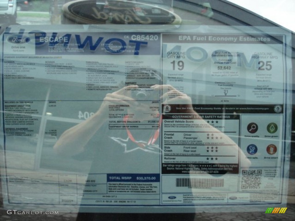 2012 Escape Limited V6 - Toreador Red Metallic / Charcoal Black photo #19