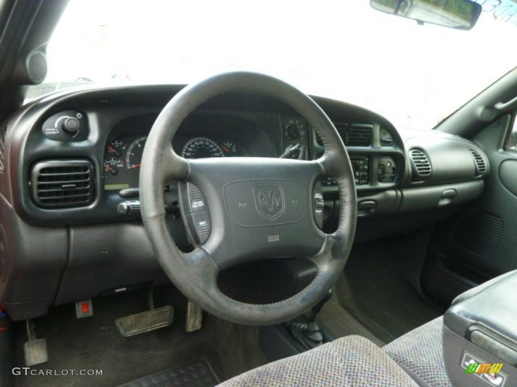 1998 Dodge Ram 1500 Laramie SLT Extended Cab 4x4 Black Steering Wheel Photo #65176221