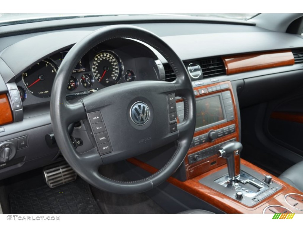 2005 Volkswagen Phaeton V8 4Motion Sedan Anthracite Dashboard Photo #65177685