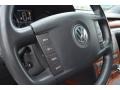 2005 Volkswagen Phaeton V8 4Motion Sedan Controls