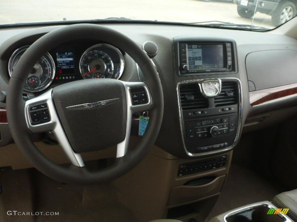 2011 Town & Country Touring - L - Brilliant Black Crystal Pearl / Dark Frost Beige/Medium Frost Beige photo #7