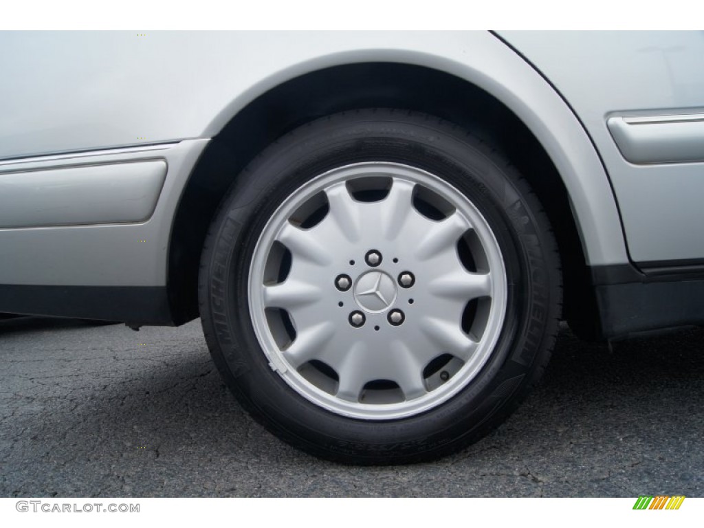 1999 Mercedes-Benz E 320 Sedan Wheel Photo #65178339