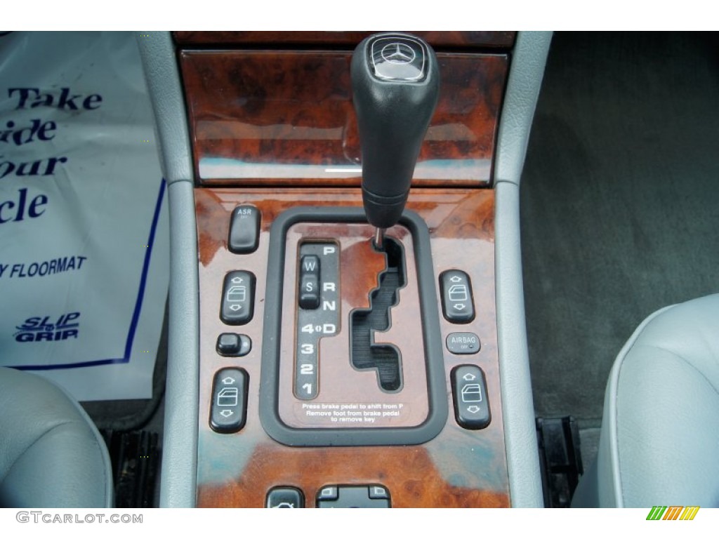 1999 Mercedes-Benz E 320 Sedan 5 Speed Automatic Transmission Photo #65178426