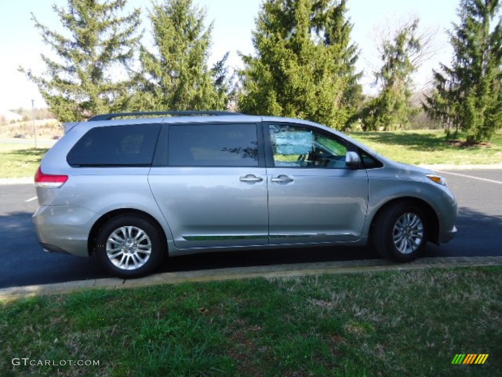 2012 Sienna XLE - Silver Sky Metallic / Light Gray photo #8