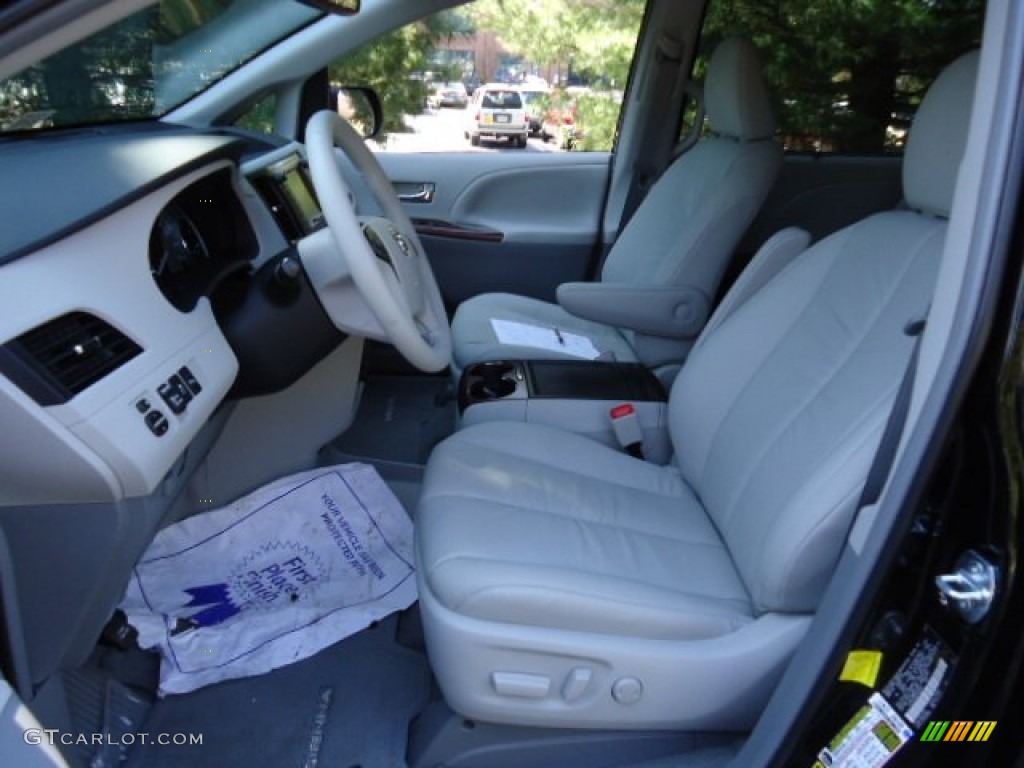 2012 Sienna XLE - Silver Sky Metallic / Light Gray photo #17