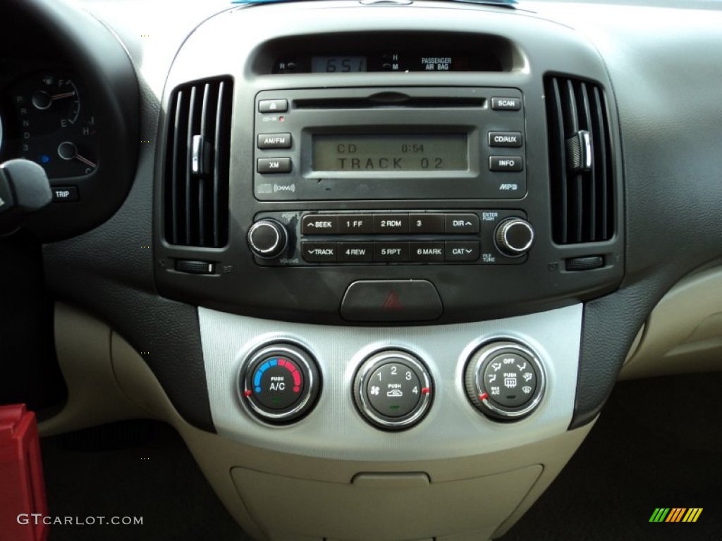 2007 Hyundai Elantra GLS Sedan Controls Photo #65188174