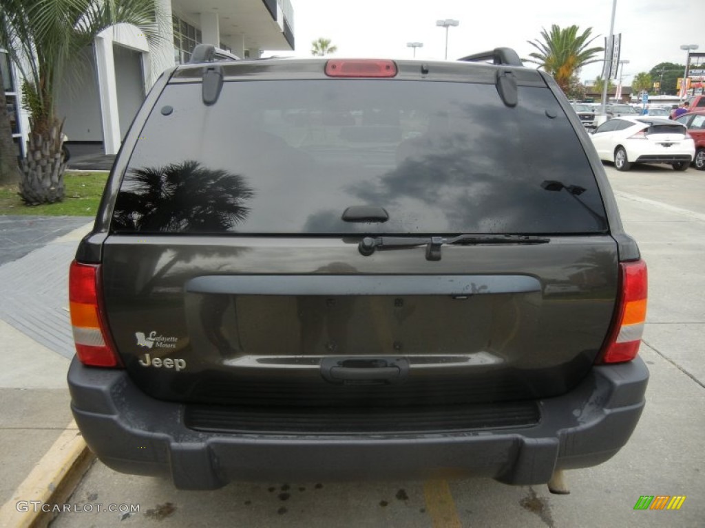 2004 Grand Cherokee Laredo - Graphite Metallic / Dark Slate Gray photo #3