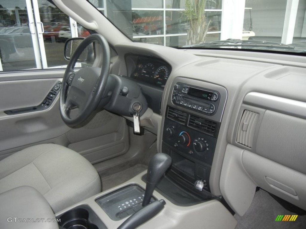 2004 Grand Cherokee Laredo - Graphite Metallic / Dark Slate Gray photo #6