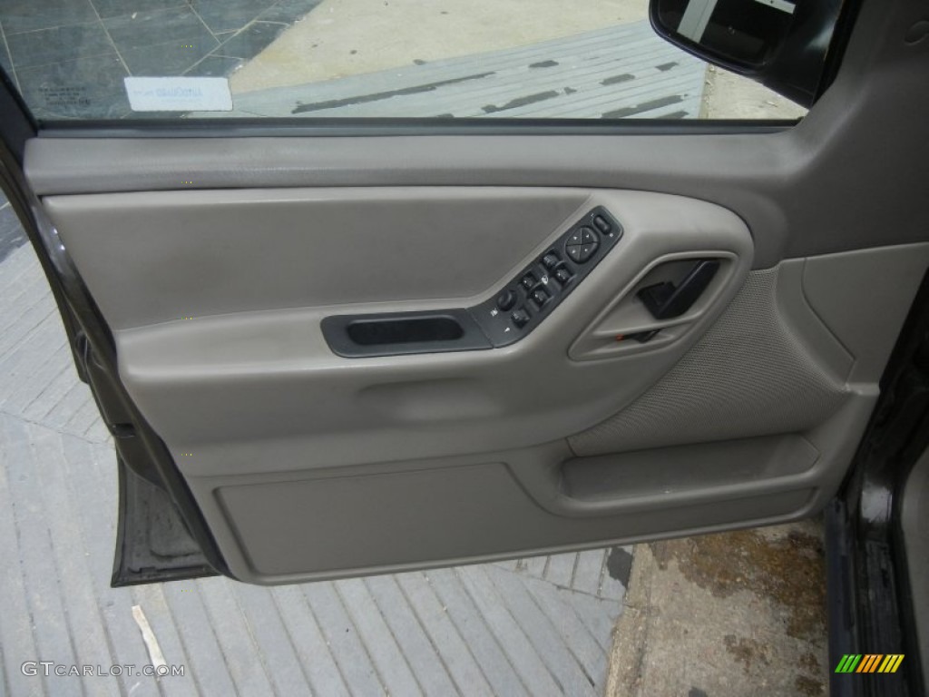 2004 Grand Cherokee Laredo - Graphite Metallic / Dark Slate Gray photo #13