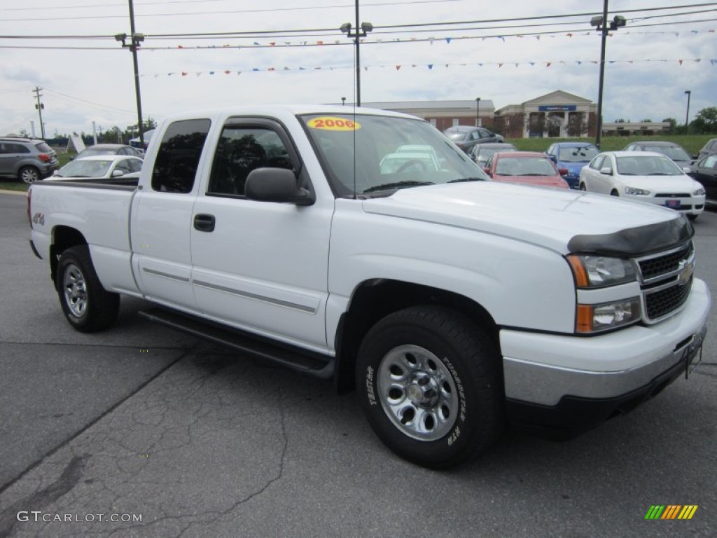 2006 Silverado 1500 LT Extended Cab 4x4 - Summit White / Dark Charcoal photo #7