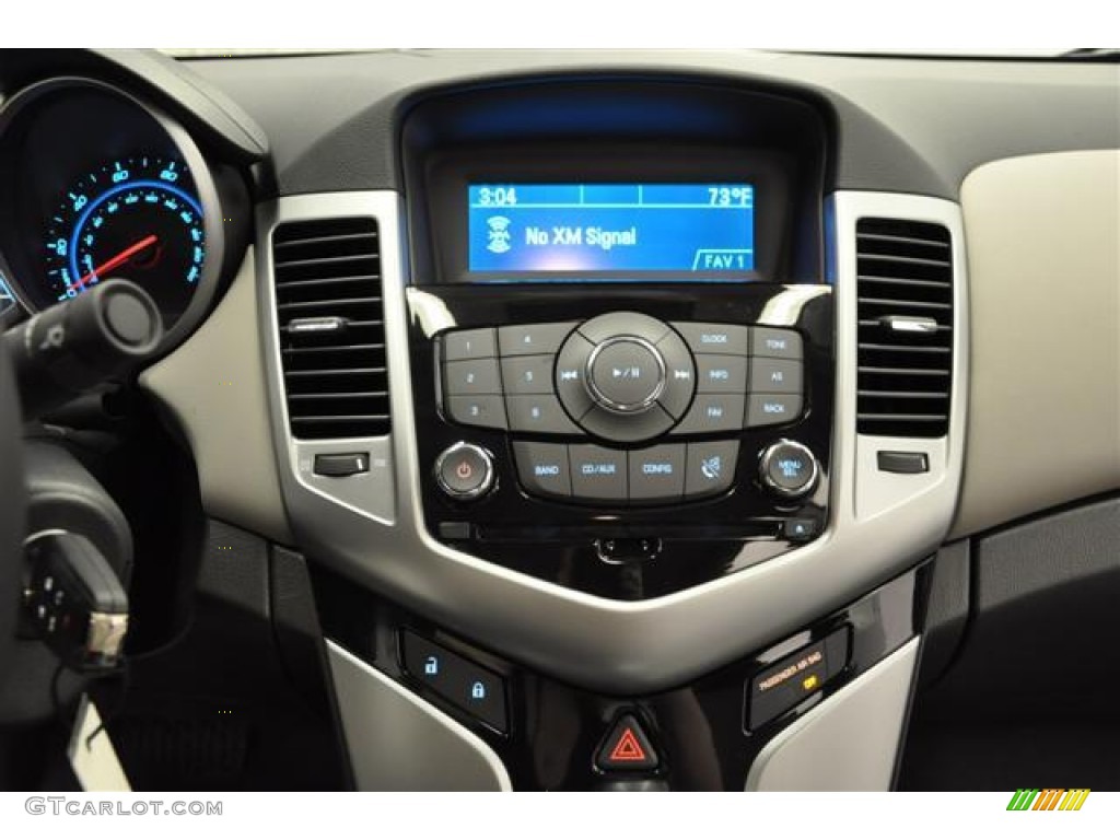 2012 Chevrolet Cruze LT Controls Photo #65193739