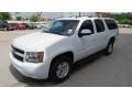 Summit White - Suburban LT 4x4 Photo No. 3