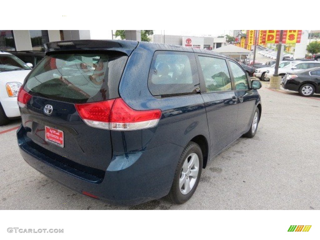 2011 Sienna V6 - South Pacific Blue Pearl / Bisque photo #7