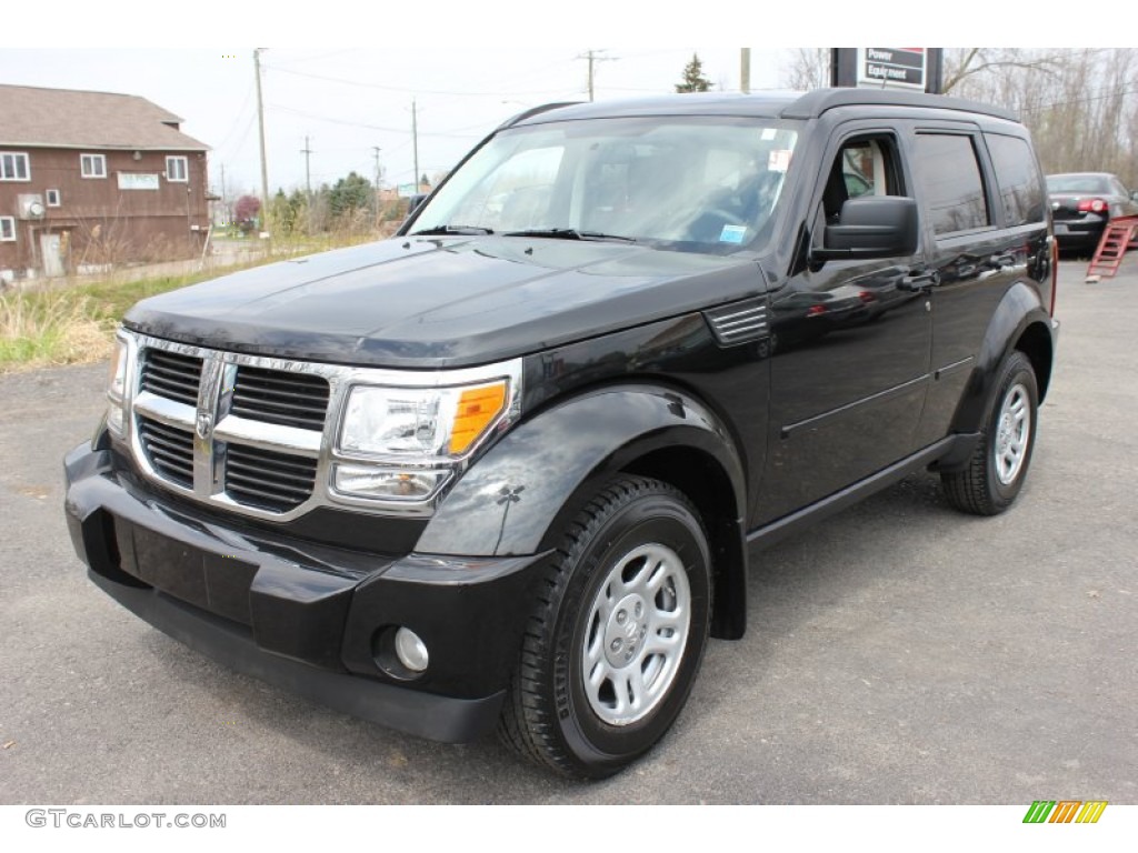 2009 Nitro SE 4x4 - Brilliant Black Crystal Pearl / Dark Slate Gray/Light Slate Gray photo #1