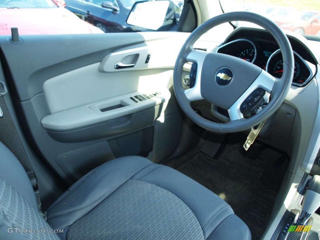 2009 Traverse LT - Dark Blue Metallic / Dark Gray/Light Gray photo #10
