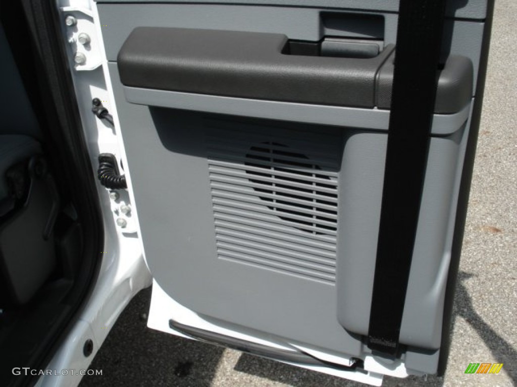 2012 F350 Super Duty XL SuperCab 4x4 - Oxford White / Steel photo #14