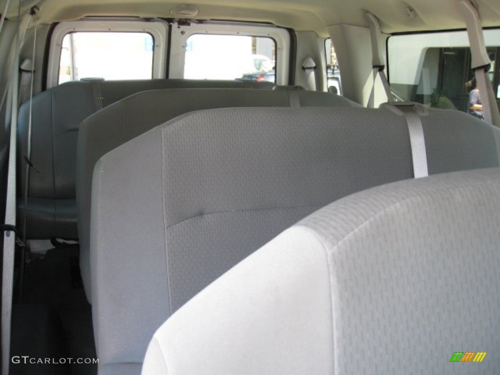 2007 E Series Van E350 Super Duty XL 15 Passenger - Oxford White / Medium Flint Grey photo #8