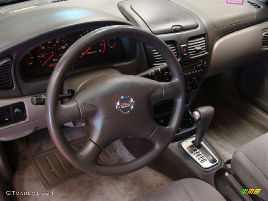 2004 Nissan Sentra 1.8 S Taupe Steering Wheel Photo #65208576