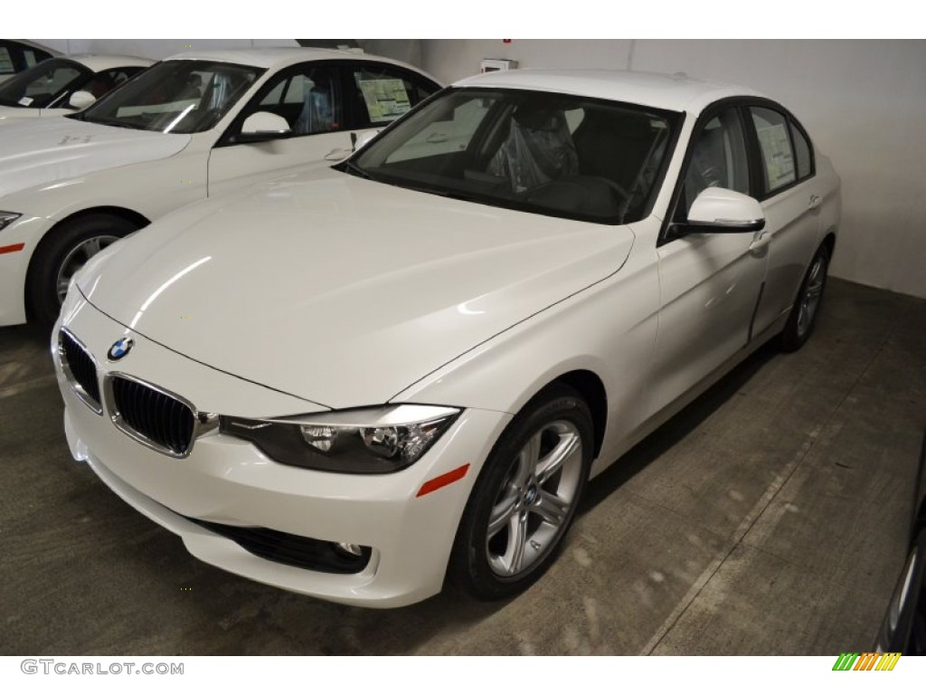 2012 3 Series 328i Sedan - Alpine White / Black photo #9