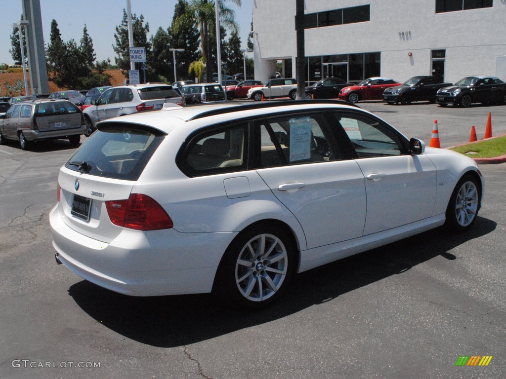 2011 3 Series 328i Sports Wagon - Alpine White / Beige photo #10