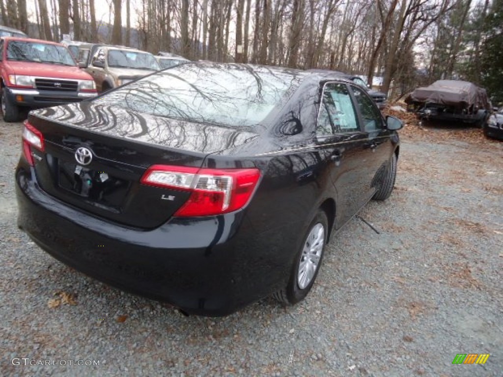 2012 Camry LE - Attitude Black Metallic / Light Gray photo #7