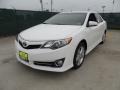 Super White - Camry SE Photo No. 7
