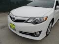 Super White - Camry SE Photo No. 10