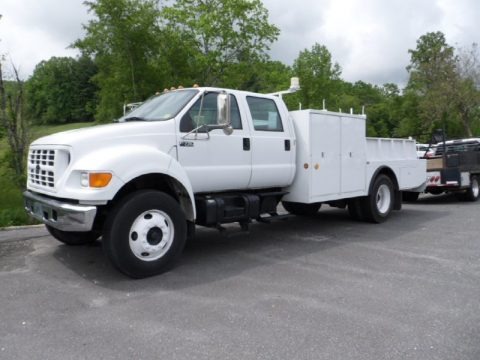 2001 Ford F750 Super Duty XL Crew Cab Utility Truck Data, Info and Specs