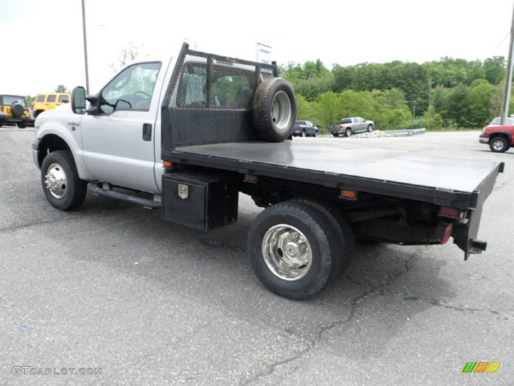 Silver Metallic 2005 Ford F350 Super Duty XL Regular Cab 4x4 Stake Truck Exterior Photo #65220145