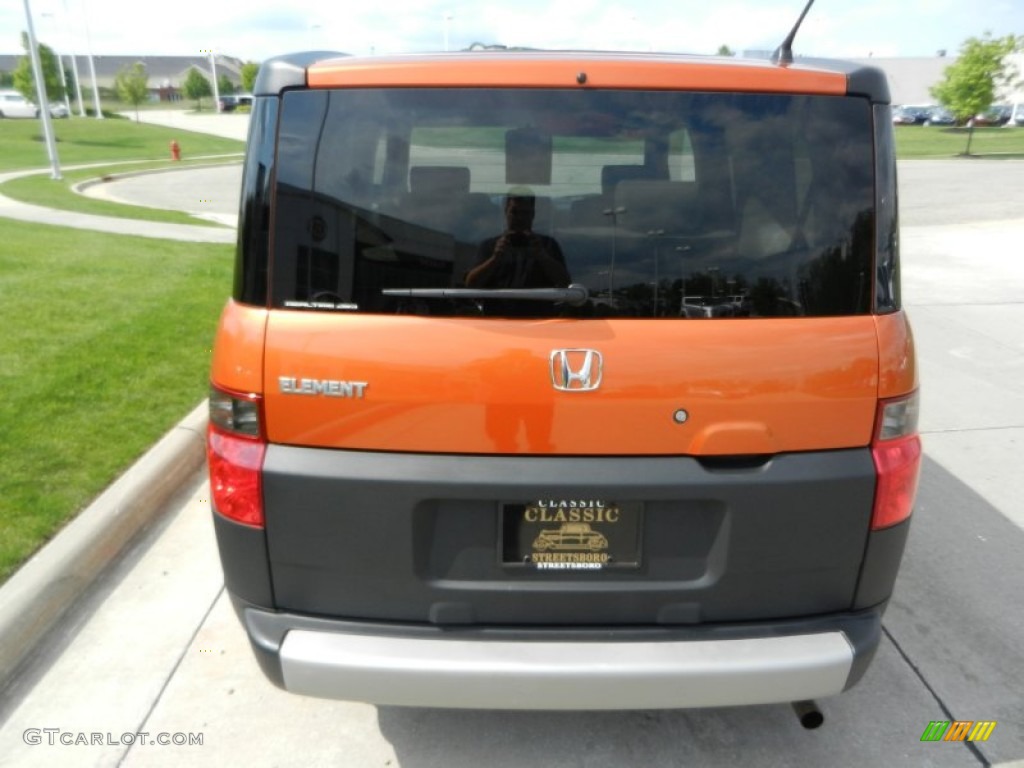 2008 Element LX AWD - Tangerine Orange Metallic / Gray/Black photo #4