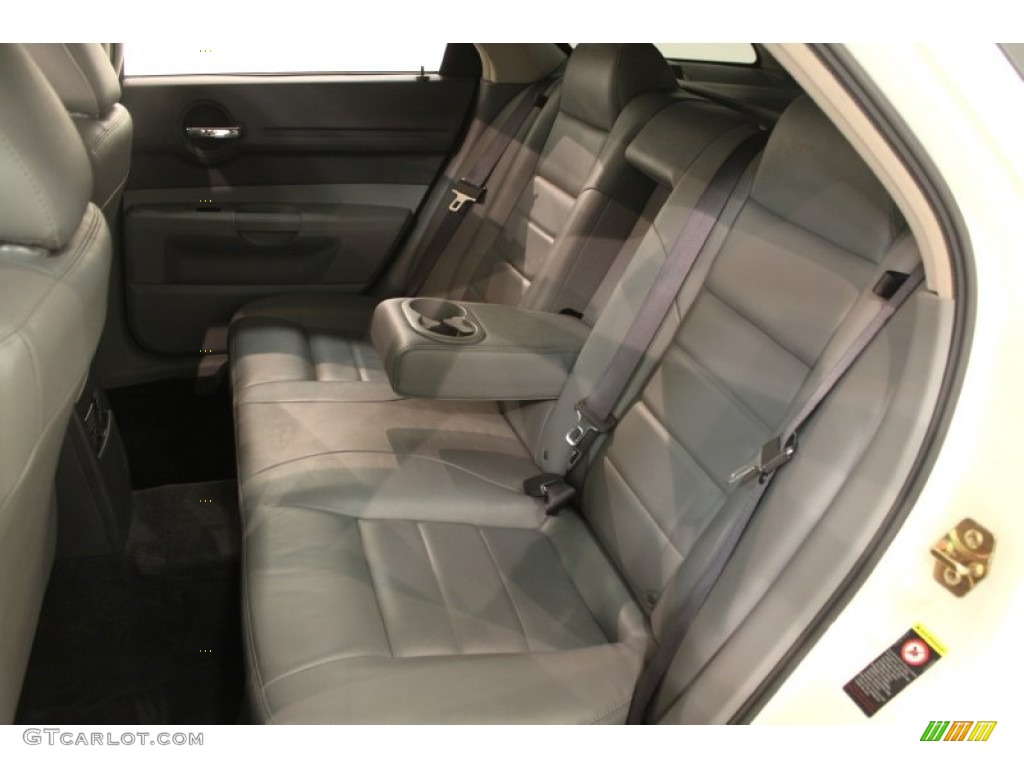 2005 Dodge Magnum SXT AWD Interior Color Photos