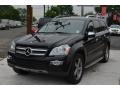 Black - GL 450 4Matic Photo No. 1