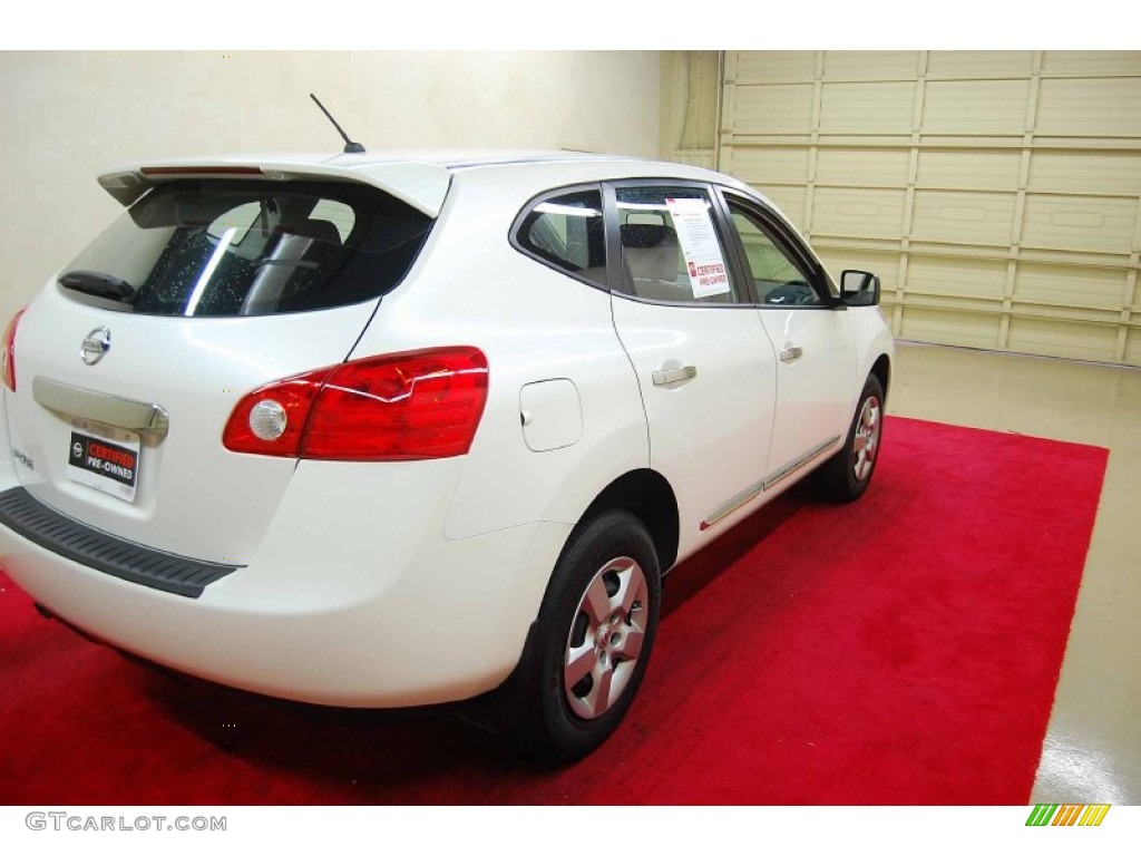 2011 Rogue S - Pearl White / Gray photo #6