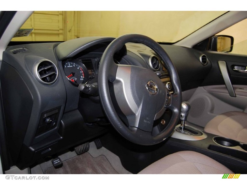 2011 Rogue S - Pearl White / Gray photo #11