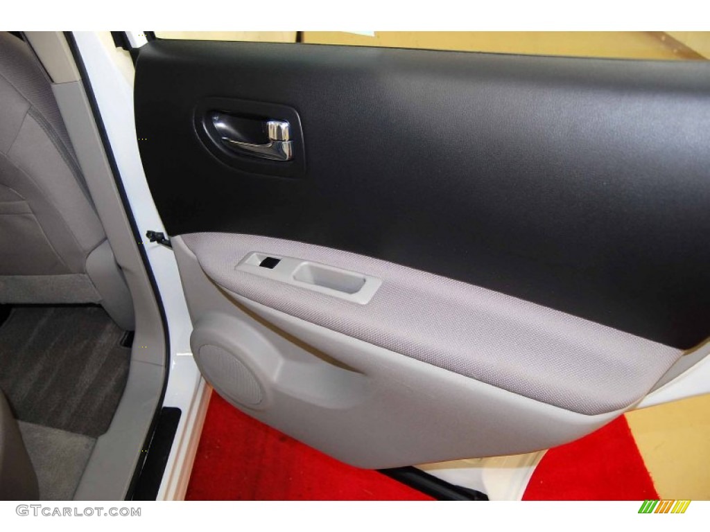 2011 Rogue S - Pearl White / Gray photo #16