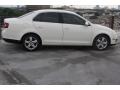 Campanella White - Jetta SE Sedan Photo No. 6