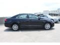 Black - Jetta SE Sedan Photo No. 10