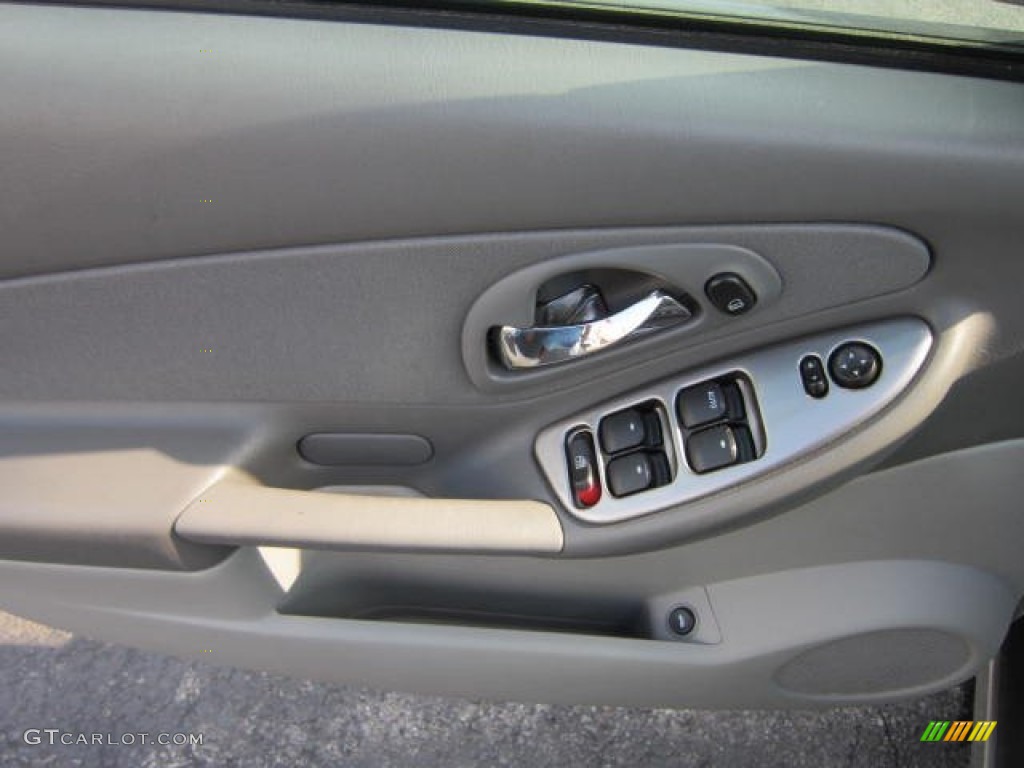 2006 Malibu LT Sedan - Silverstone Metallic / Titanium Gray photo #17