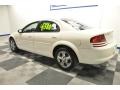 Satin White Pearlcoat - Stratus ES Sedan Photo No. 4