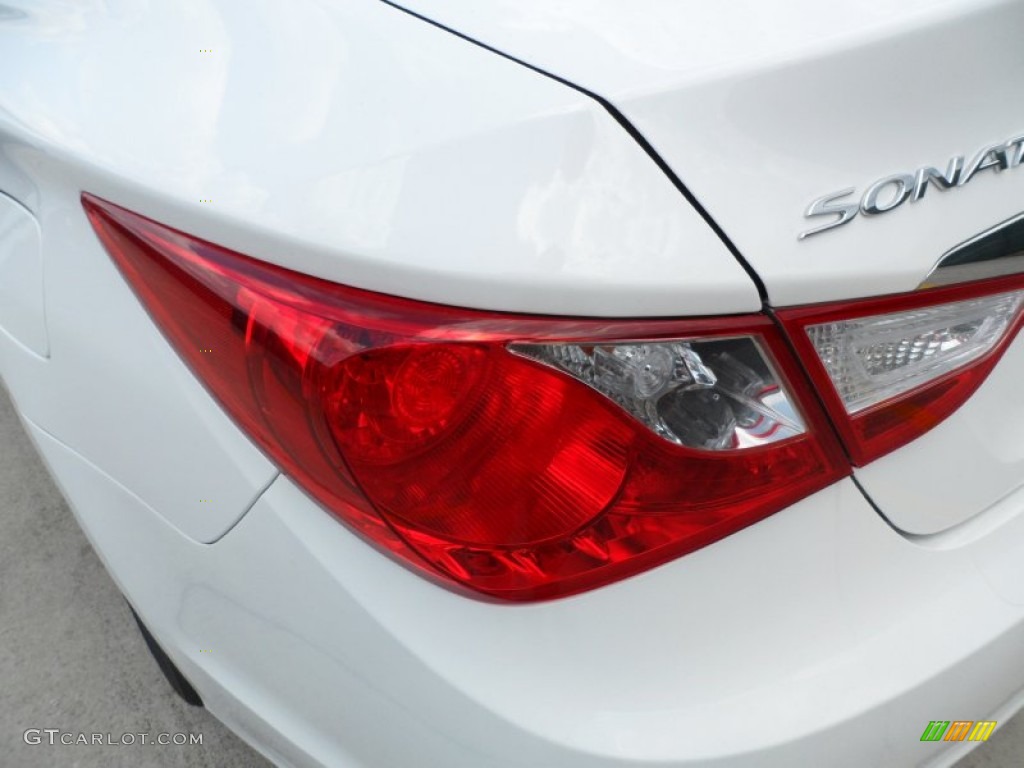 2013 Sonata Limited - Shimmering White / Camel photo #14