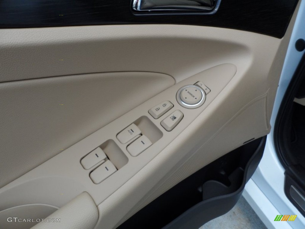 2013 Hyundai Sonata Limited 2.0T Controls Photo #65245628