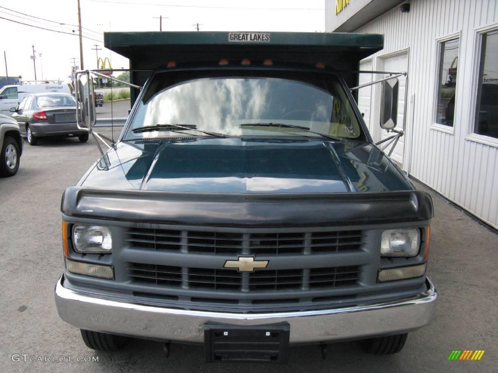 1995 C/K 3500 C3500 Cheyenne Regular Cab Dually Chassis - Emerald Green Metallic / Tan photo #11