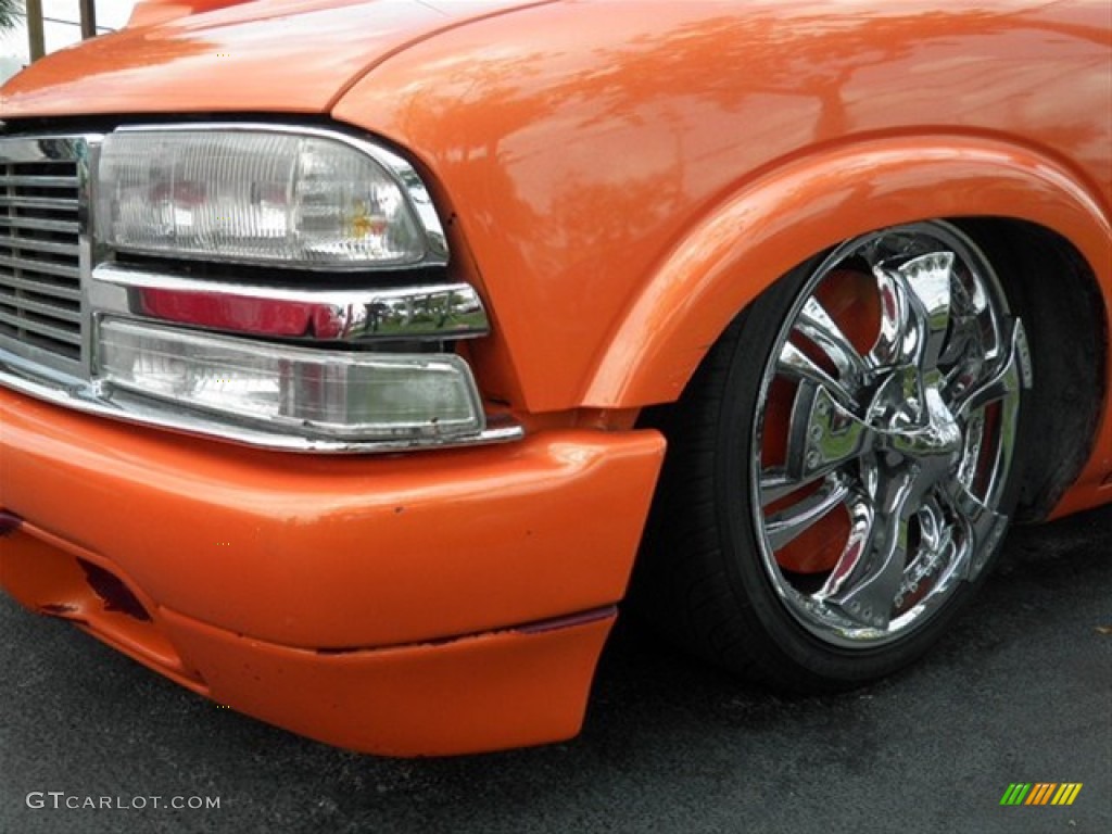 2001 S10 Extended Cab - Custom Orange / Medium Gray photo #4