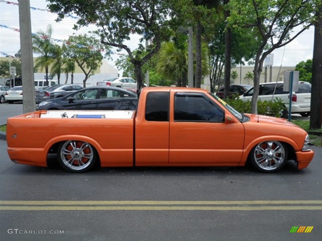 2001 Custom Orange Chevrolet S10 Extended Cab #65229265 Photo #10 |  GTCarLot.com - Car Color Galleries