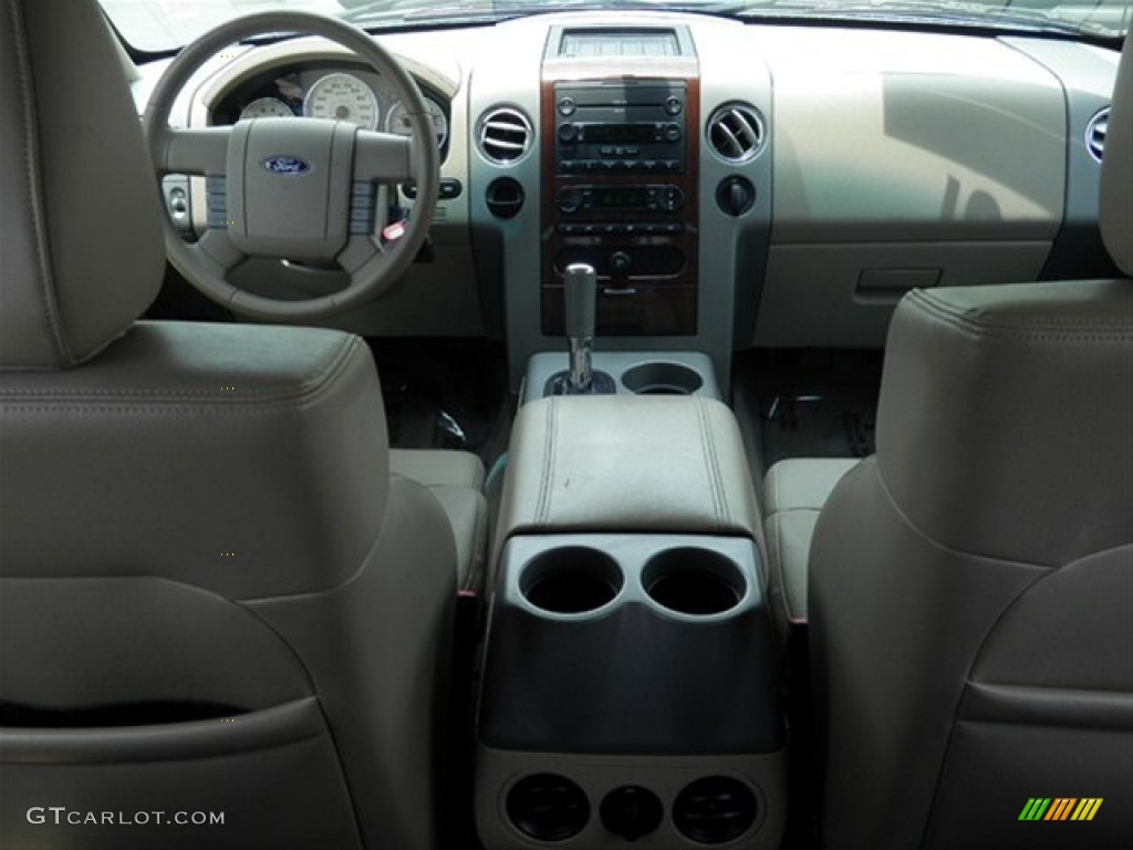 2007 F150 Lariat SuperCrew - Dark Blue Pearl Metallic / Tan photo #25